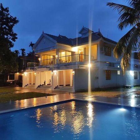 Riveria Portico - River Side 6 Bedroom Private Pool Bungalow North Paravur 外观 照片