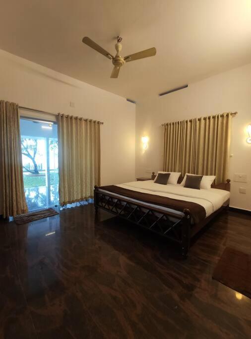 Riveria Portico - River Side 6 Bedroom Private Pool Bungalow North Paravur 外观 照片
