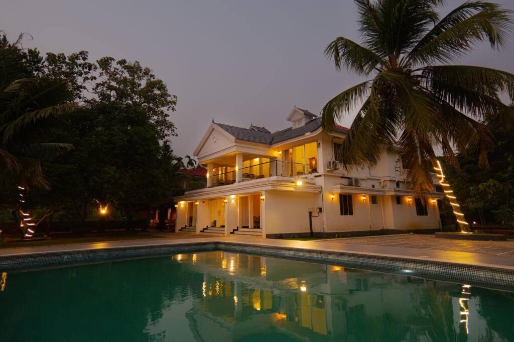 Riveria Portico - River Side 6 Bedroom Private Pool Bungalow North Paravur 外观 照片